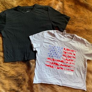 2 crop tees